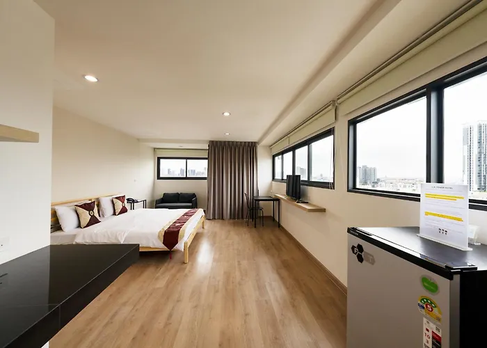 L.A. Tower Hotel